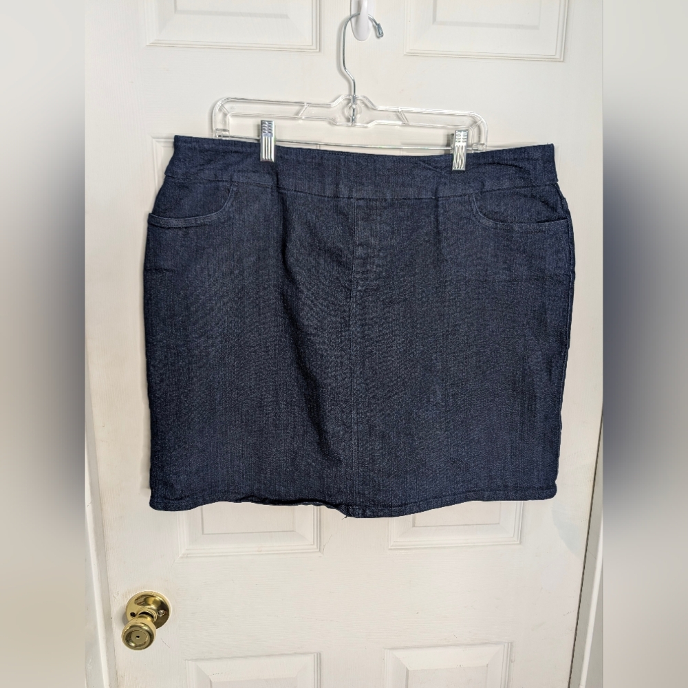 Soft Surroundings Navy Mini Skirt